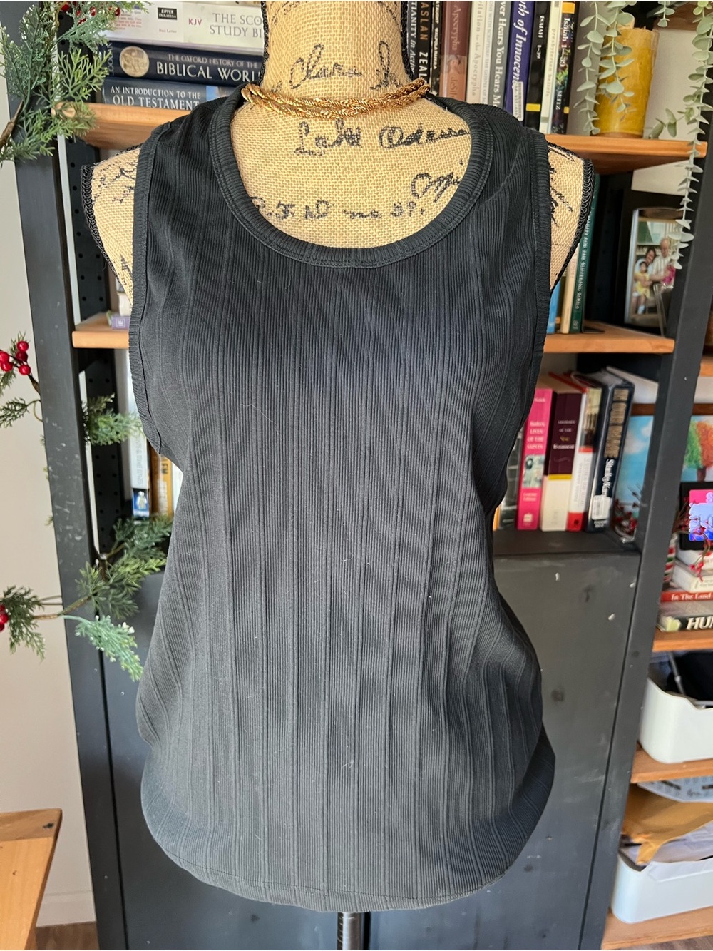 Abercrombie & Fitch Black Ribbed Scoop Tank